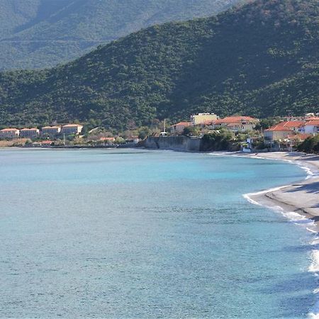 Smyros Resort Poúlithra Esterno foto