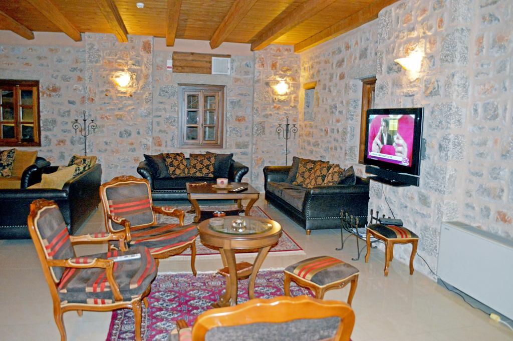 Smyros Resort Poúlithra Esterno foto