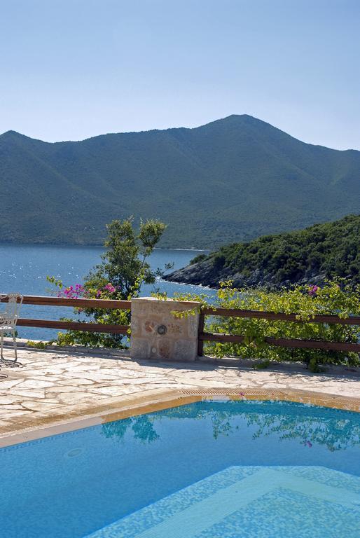 Smyros Resort Poúlithra Esterno foto
